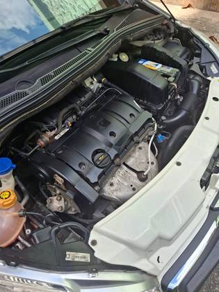 PEUGEOT 208 1.6 ACTIVE PACK 16V FLEX 4P AUTOMÁTICO